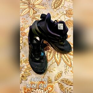 Tennis shoes Nike